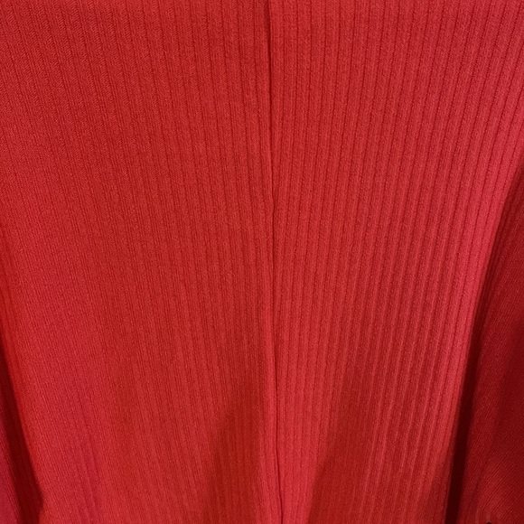 SHEIN Pink cropped ribbed long sleeve top - Picture 3 of 6